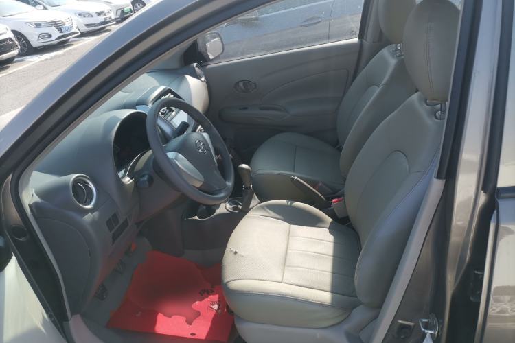Used Nissan Sunny 2015 1.5XE Manual Comfort Edition
