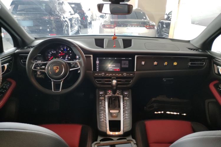 Used Porsche Macan 2018 Macan 2.0T