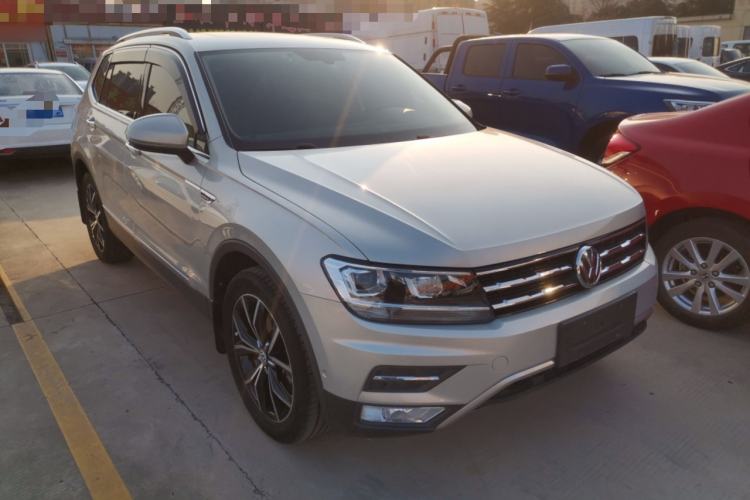 Used Volkswagen Tiguan L 2019 Revised 330TSI Automatic Two-Wheel Drive Smart & Luxury Edition China VI Standard
