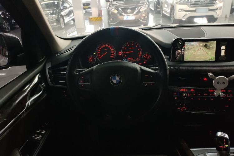 Used BMW X5 2015 xDrive28i
