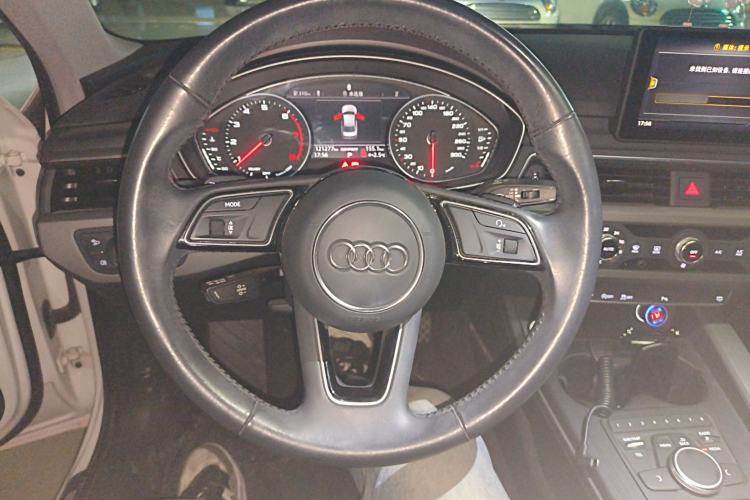 Used Audi A4L 2019 40 TFSI Ambition China VI
