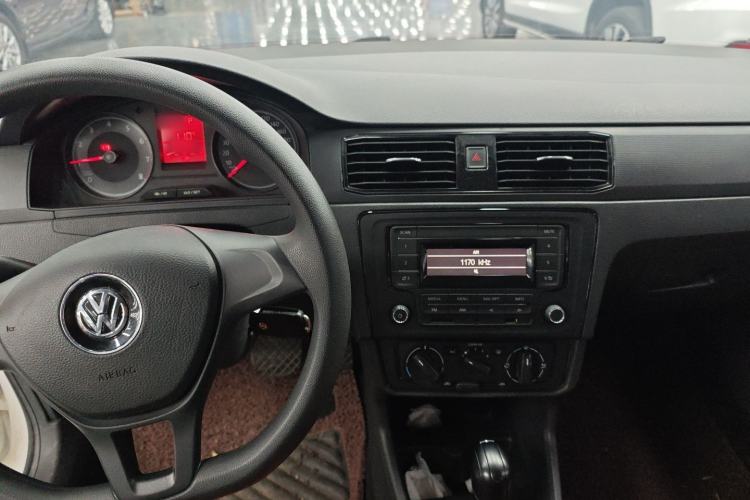 Used Volkswagen Santana 2016 1.6L Automatic Fashion Edition
