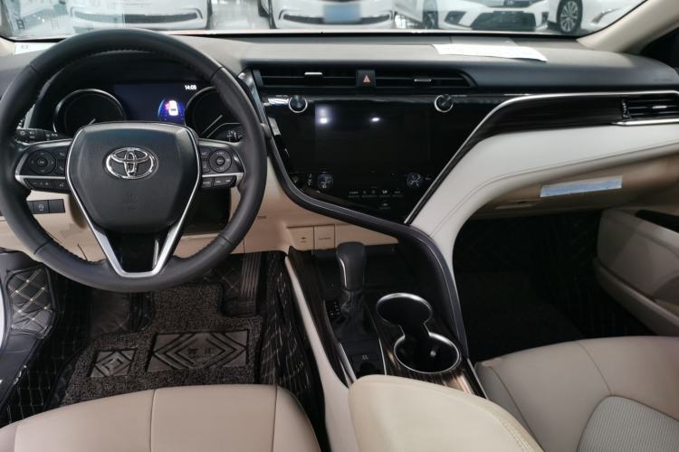 Used Toyota Camry 2019 Revised Version 2.0G Luxury Edition