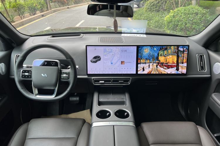 Used Li Auto L8 2023 Pro Model
