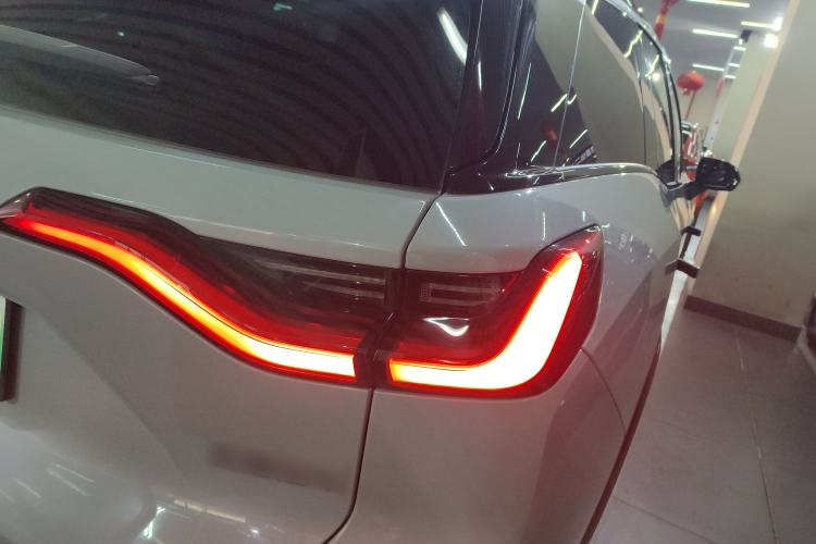 Used Nio ES8 2020 415 km Range 6-Seater Version
