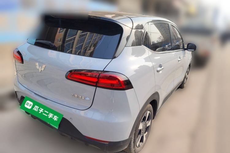 Used Wuling Bingo PLUS 2024 330 km Range Five-Seater Version
