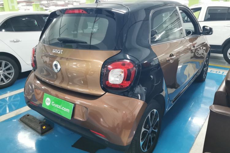 Used  forfour 2016 1.0L 52 kW Passion Edition