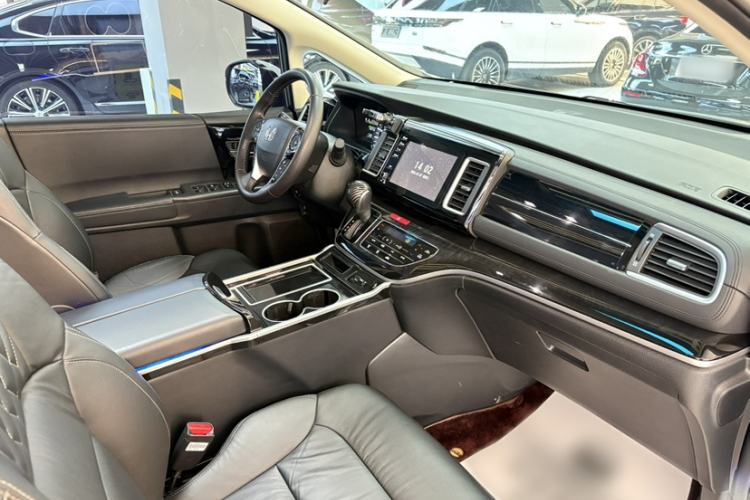 Used Honda Elysion 2019 2.0L Hybrid Luxury Edition
