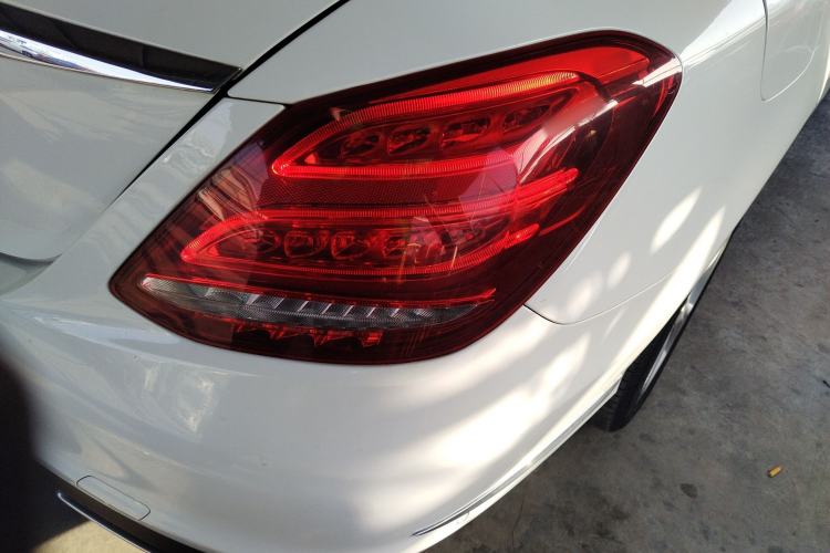 Used Mercedes-Benz C-Class 2015 C 260 L
