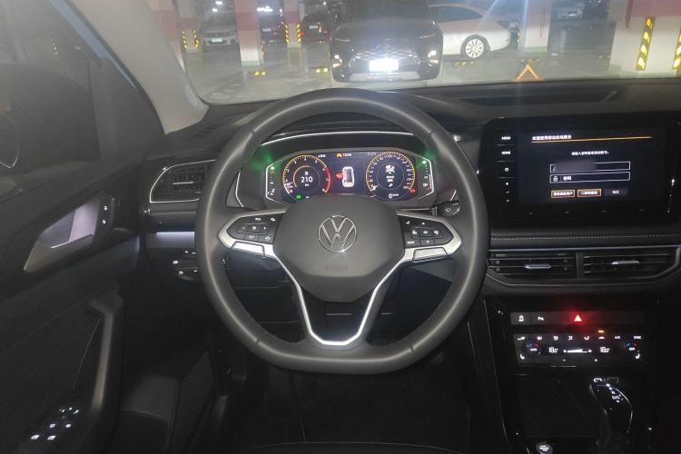 Used Volkswagen Tharu 2025 NewRui 300TSI Prestige Edition
