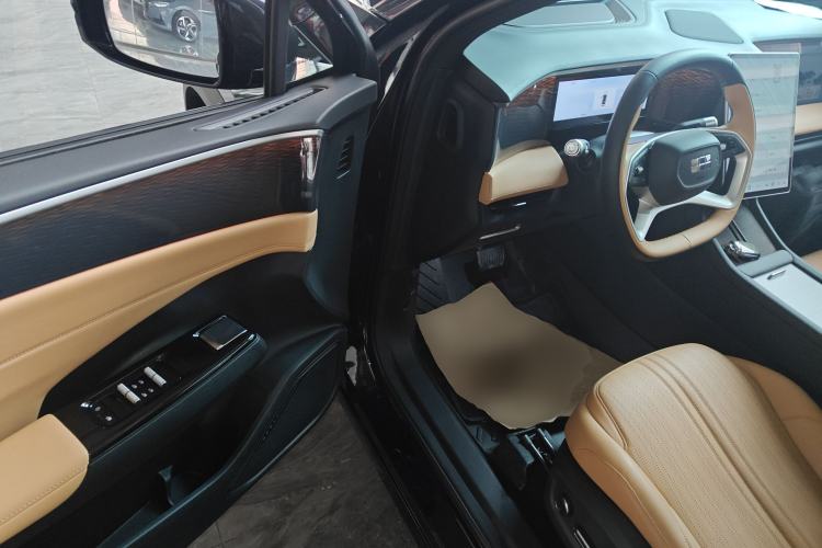 Used  L7 2024 1.5T 115 km MAX Dragon Edition
