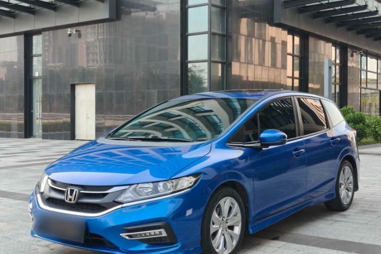 Used Honda Jade 2017 1.8L automatic Comfort version 5 seats
