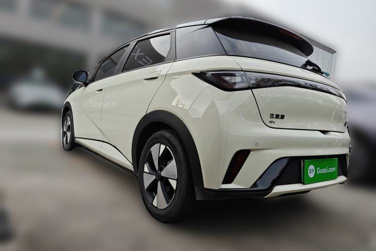 Used BYD Dolphin 2023 420 km Fashion Edition
