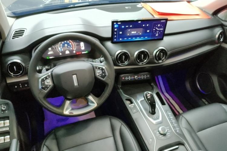 Used Wey VV6 2021 2.0T Two-Wheel Drive Smart Protection+
