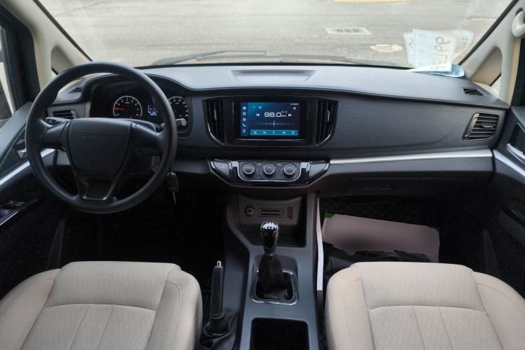 Used FORTHING Lingzhi 2023 M5L 1.6L Base Model 7 Seats