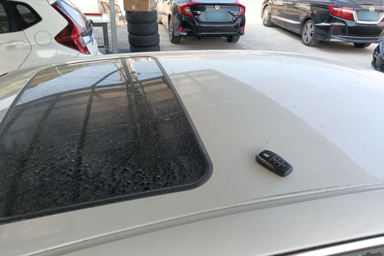 Used Toyota Crown 2015 2.0T Fashion Edition
