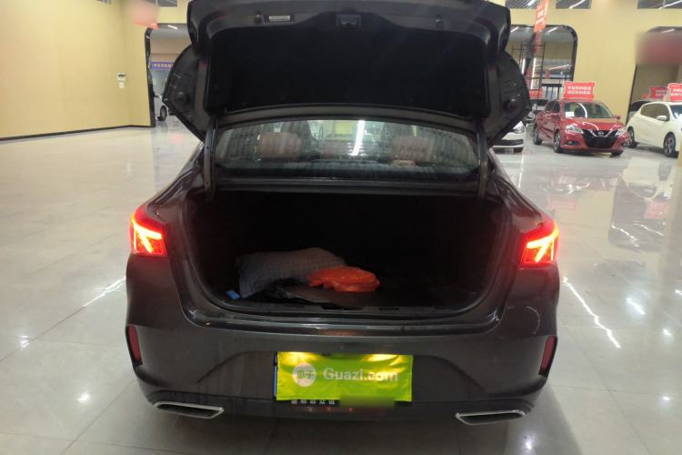 Used Changan Eado 2023 Changan Edition PLUS Blue Whale NE 1.4T GDI DCT Prestige Version
