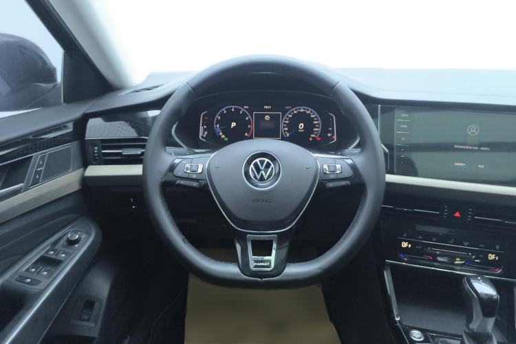Used Volkswagen Passat 2021 330TSI Luxury Edition