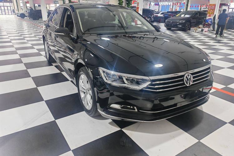 Used Volkswagen Magotan 2018 330TSI DSG Luxury Model