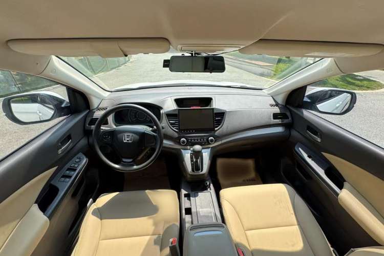 Used Honda CR-V 2015 2.0L 2WD Classic Edition
