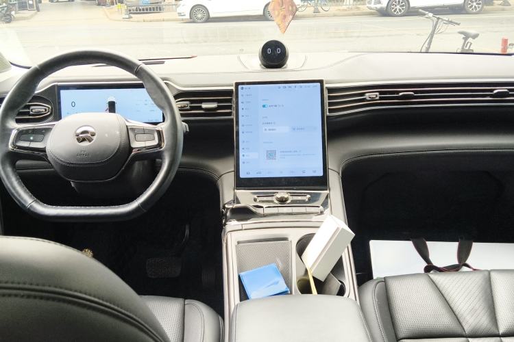 Used Nio ES8 2020 580 km Signature Edition 7-Seater Version
