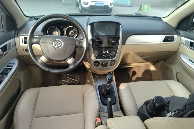 Used Buick Excelle 2013 1.5L Manual Classic Model
