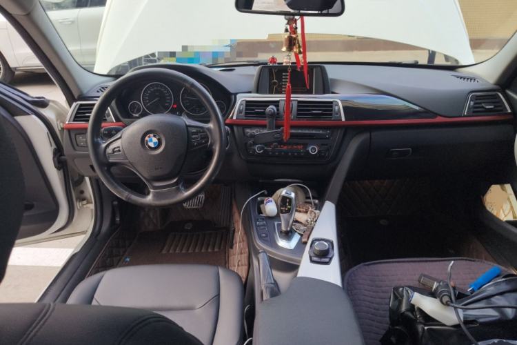 Used BMW 3 Series 2015 320Li Fashion Model
