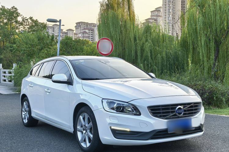 Used Volvo V60 2017 T4 Smart Edition China V Standard