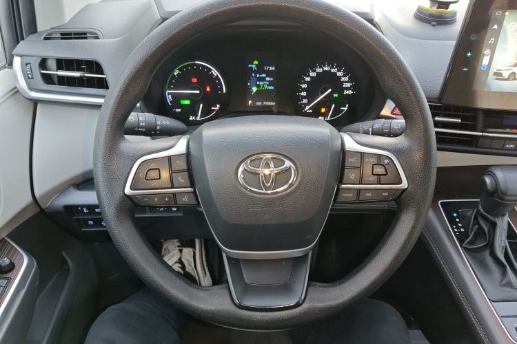 Used Toyota Sienna 2021 2.5L Hybrid Comfort Edition