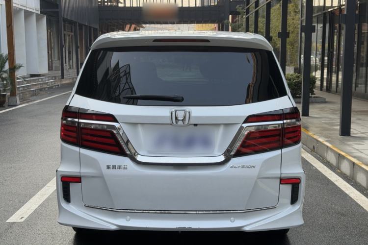 Used Honda Elysion 2016 2.4L Style Edition
