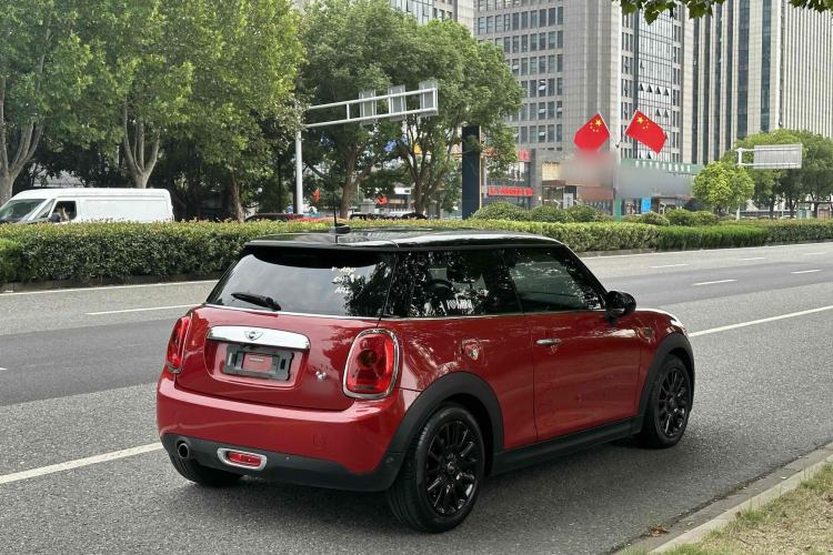 Used  MINI 2016 1.5T COOPER
