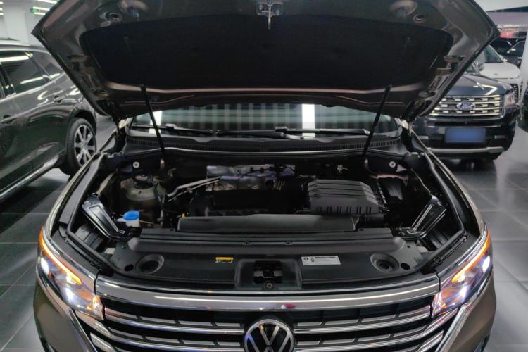 Used Volkswagen Viloran 2023 380TSI Prestige Edition
