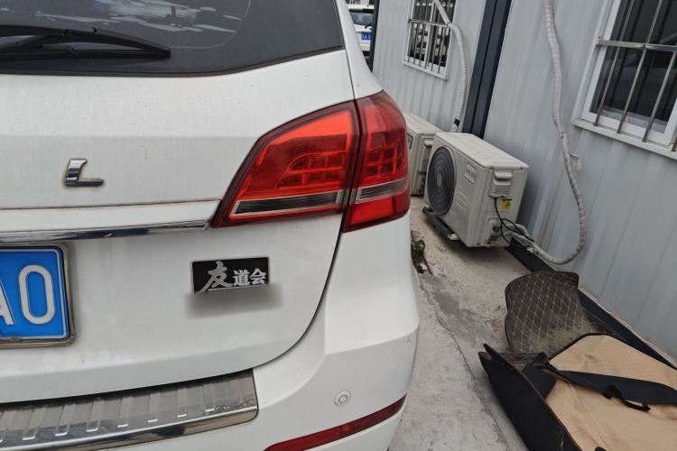 Used Haval H2 2016 Red-Label 1.5T Manual Two-Wheel Drive Luxury Model