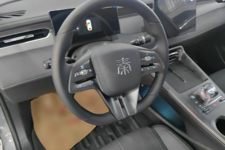 Used BYD Qin PLUS 2025 DM-i Smart Drive 55KM Leading Model
