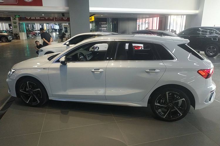 Used Audi A3 2022 Sportback 35 TFSI Fashionable Sports Model
