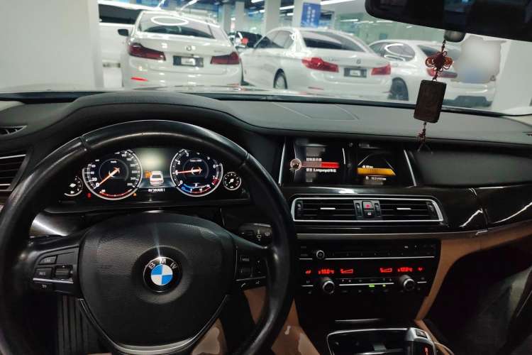 Used BMW 7 Series 2014 730Li Premium Edition