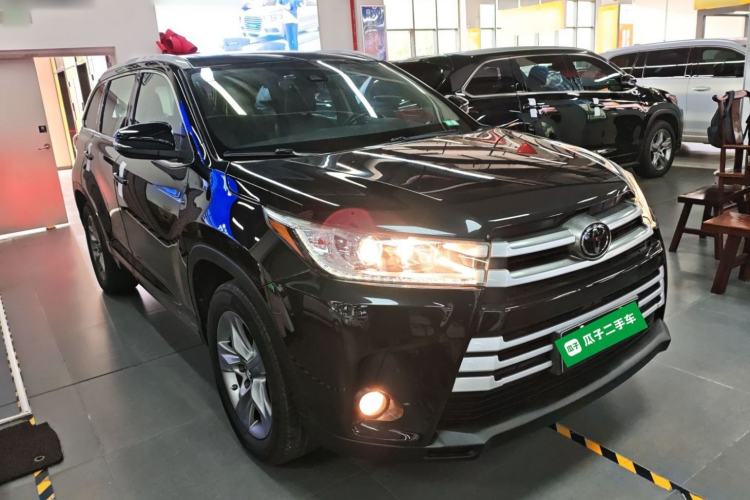 Used Toyota Highlander 2018 2.0T Four-Wheel Drive Luxury Edition 7 Seats China V Emission Standard
