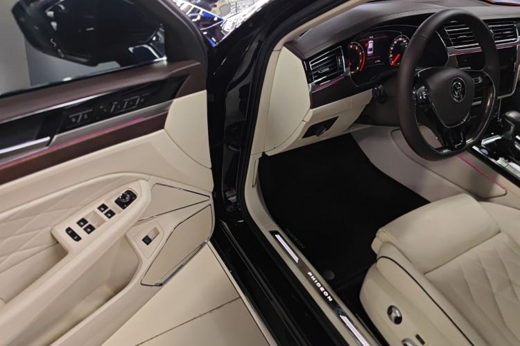 Used Volkswagen Phideon 2021 380TSI Prestige Edition
