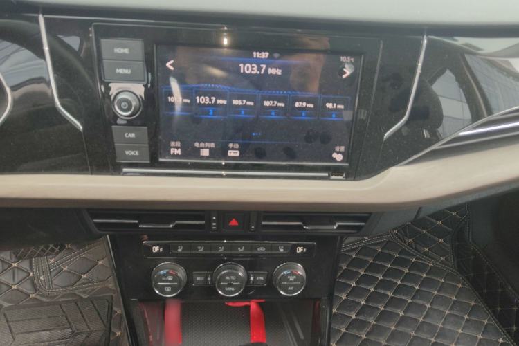 Used Volkswagen Passat 2019 330TSI Luxury Edition China VI Standard
