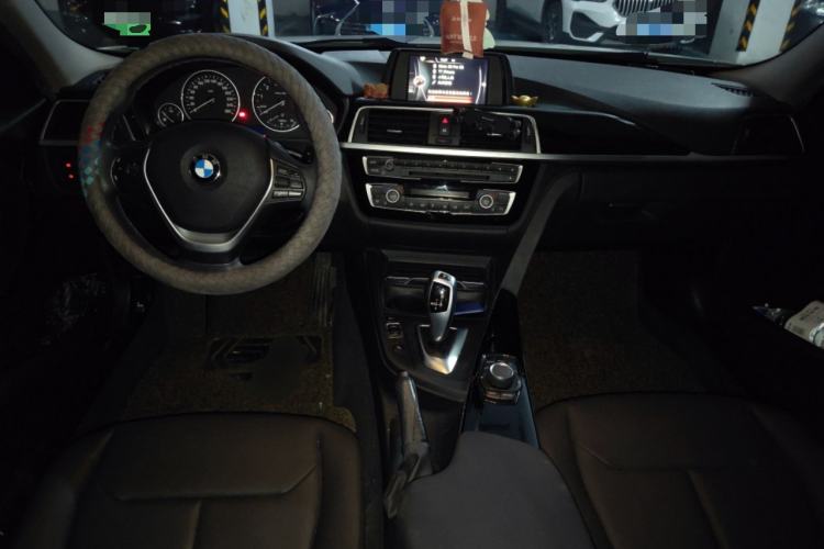 TDK.VehicleDetails.img