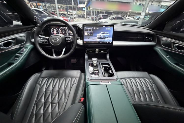 Used GAC Trumpchi GS8 2022 Flagship Series 2.0 TGDI Four-Wheel Drive Luxury Smart Connectivity Version (7 Seats)
