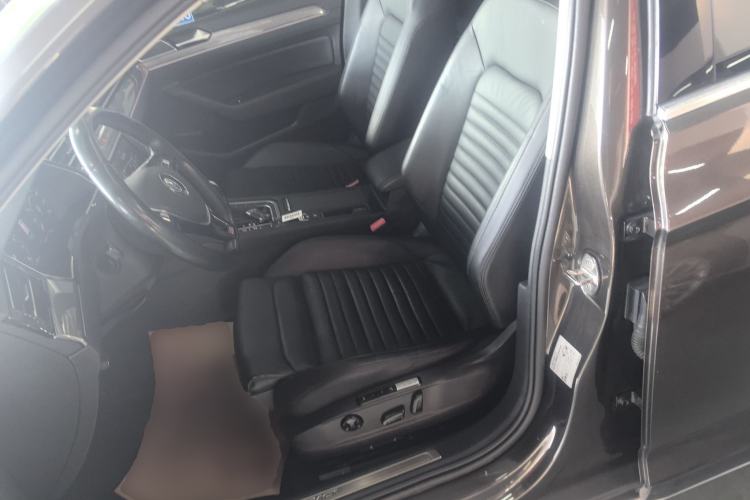 Used Volkswagen Variant 2017 380TSI Four-Wheel Drive Longitudinal Version