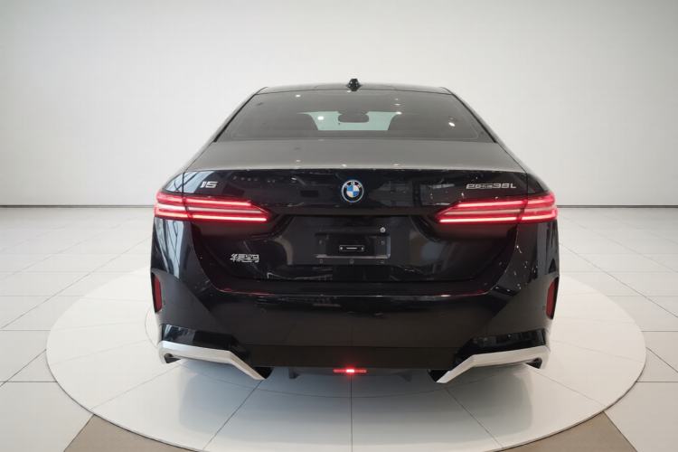 Used BMW i5 2024 eDrive 35L M Sport Package