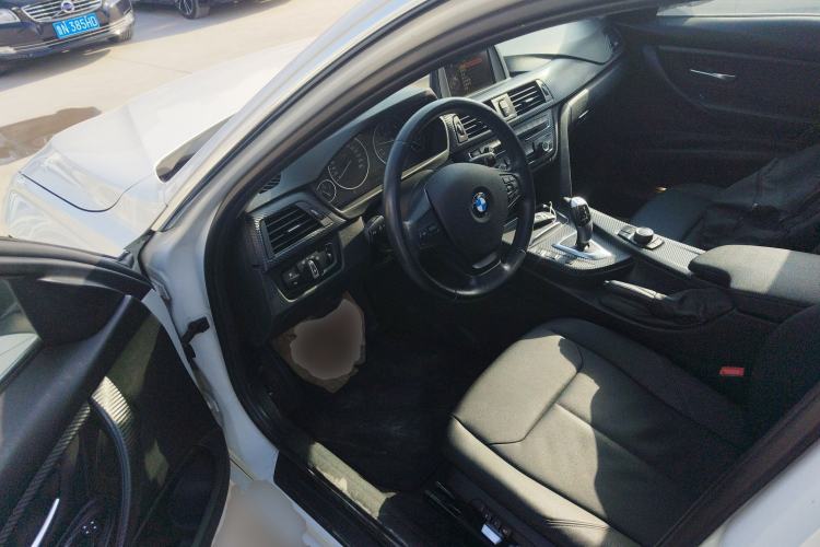 Used BMW 3 Series 2016 316Li Fashion Model
