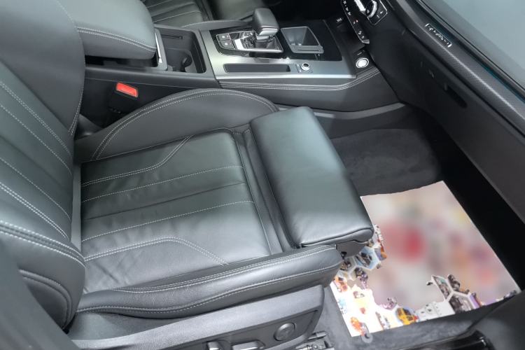 Used Audi Q5L 2023 40T Luxury Dynamic Model
