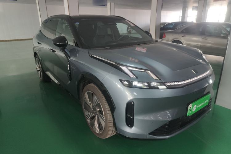 Used Lynk & Co 08 EM-P 2025 220 km All-Wheel-Drive Performance Halo
