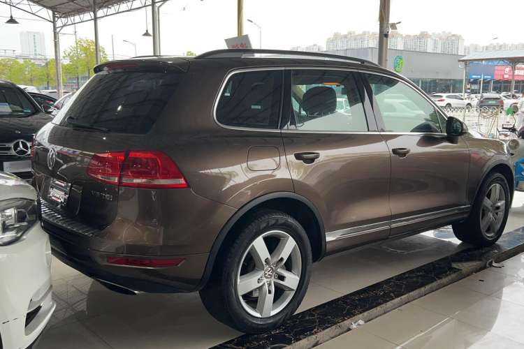 Used Volkswagen Touareg 2011 3.0 TSI Standard Version
