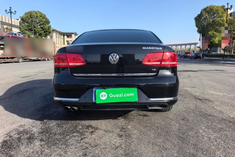 Used Volkswagen Magotan 2016 1.8TSI Luxury Comfort Model
