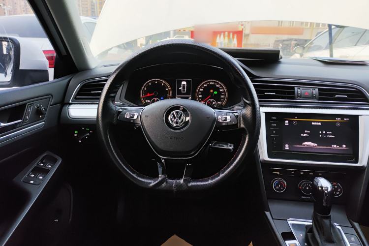 Used Volkswagen Lamando 2021 230TSI DSG Fashion Edition
