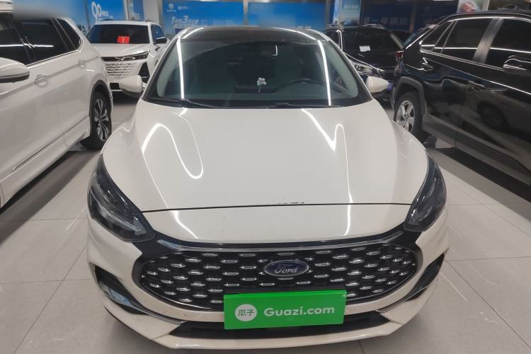 Used Ford Focus 2021 Sedan EcoBoost 180 Automatic Trendy Model
